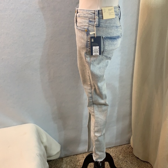 High-Rise Skinny Jeans - Universal Thread - Picture 8 of 10
